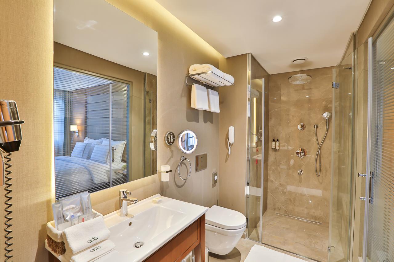 Standard Suite,517662432:JPEG