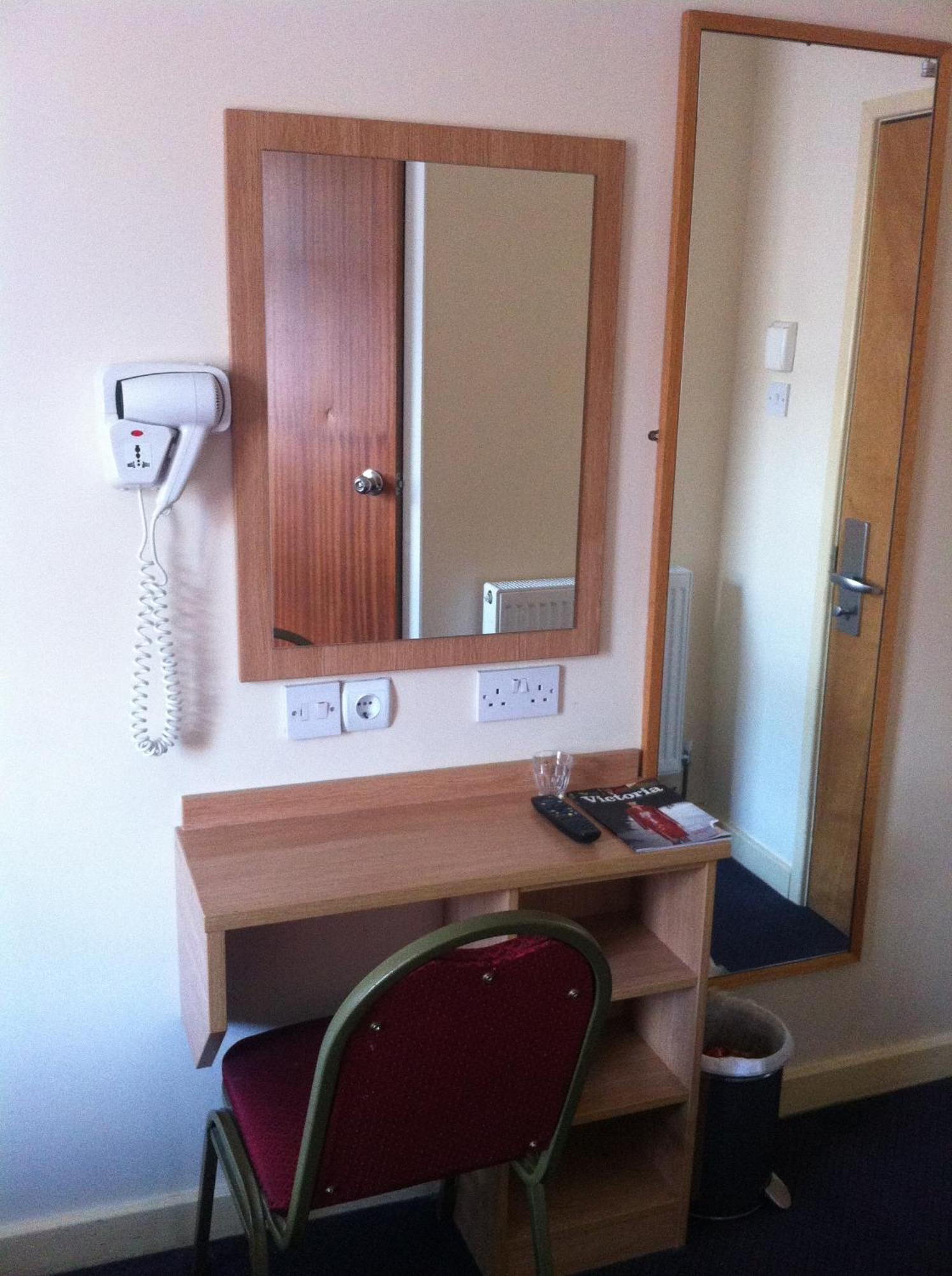 Single Room private toilet shower,1014004822:JPEG
