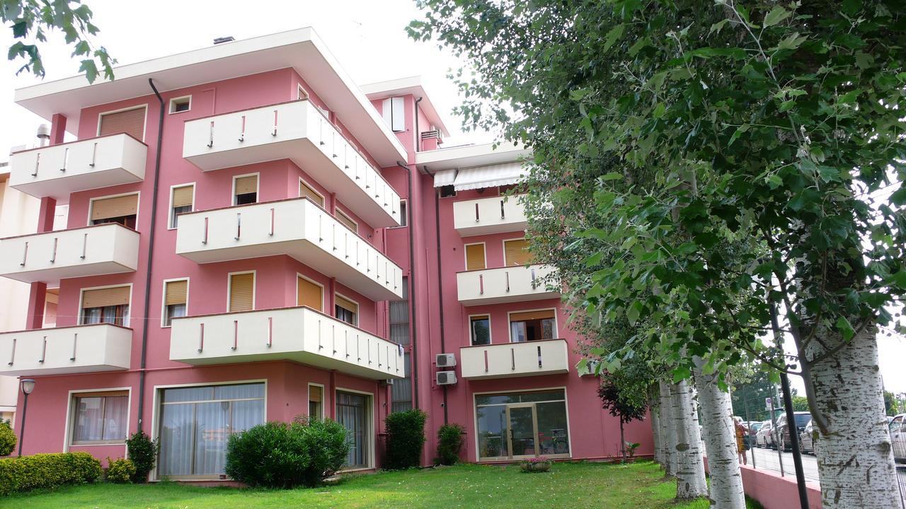 Two-Bedroom Apartment,608991856:JPEG
