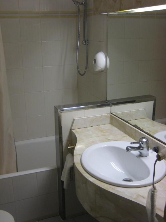 Double or Twin Room,63126286:JPEG