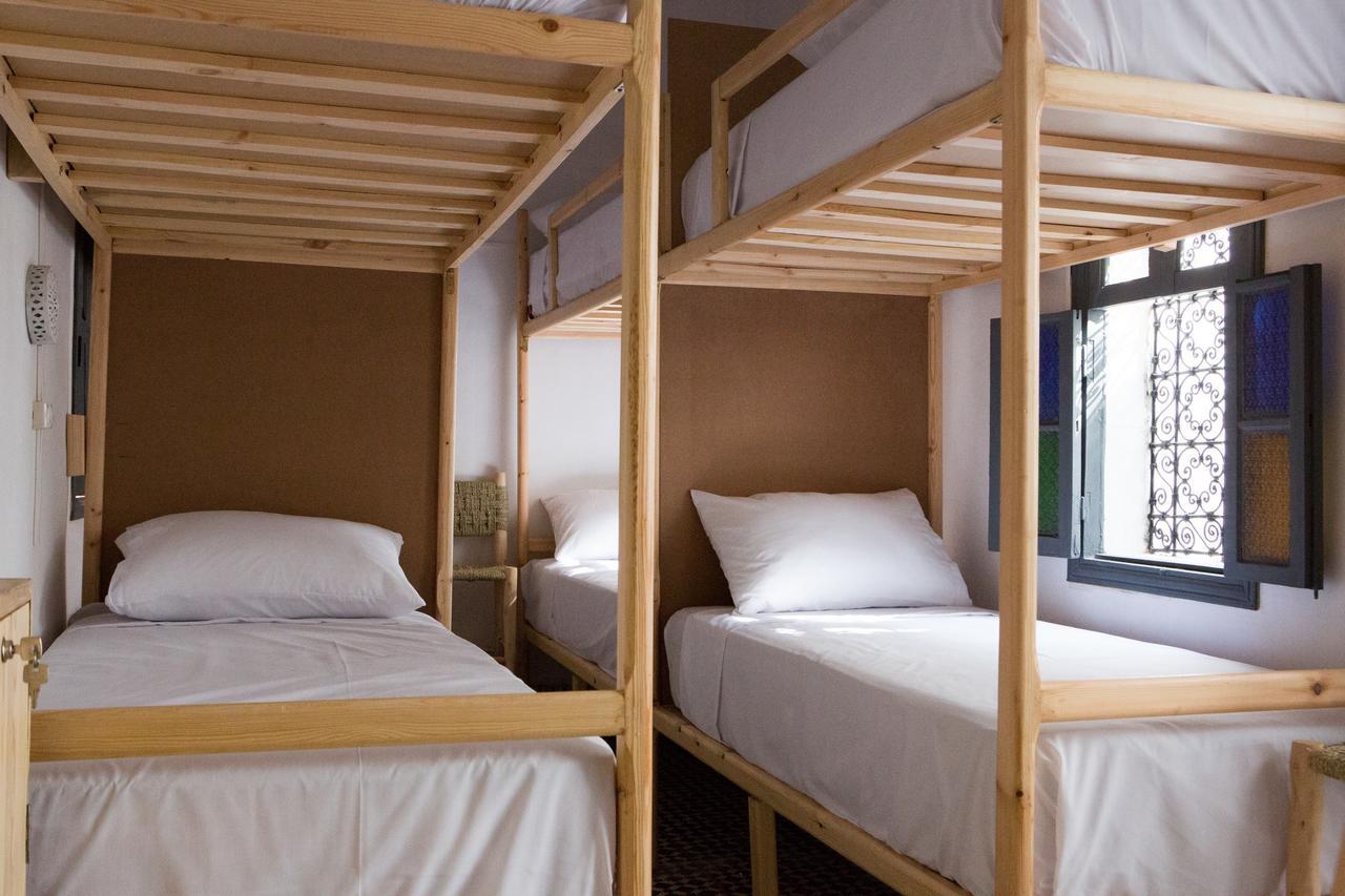Bed in een Gemengde Slaapzaal met 10 Bedden