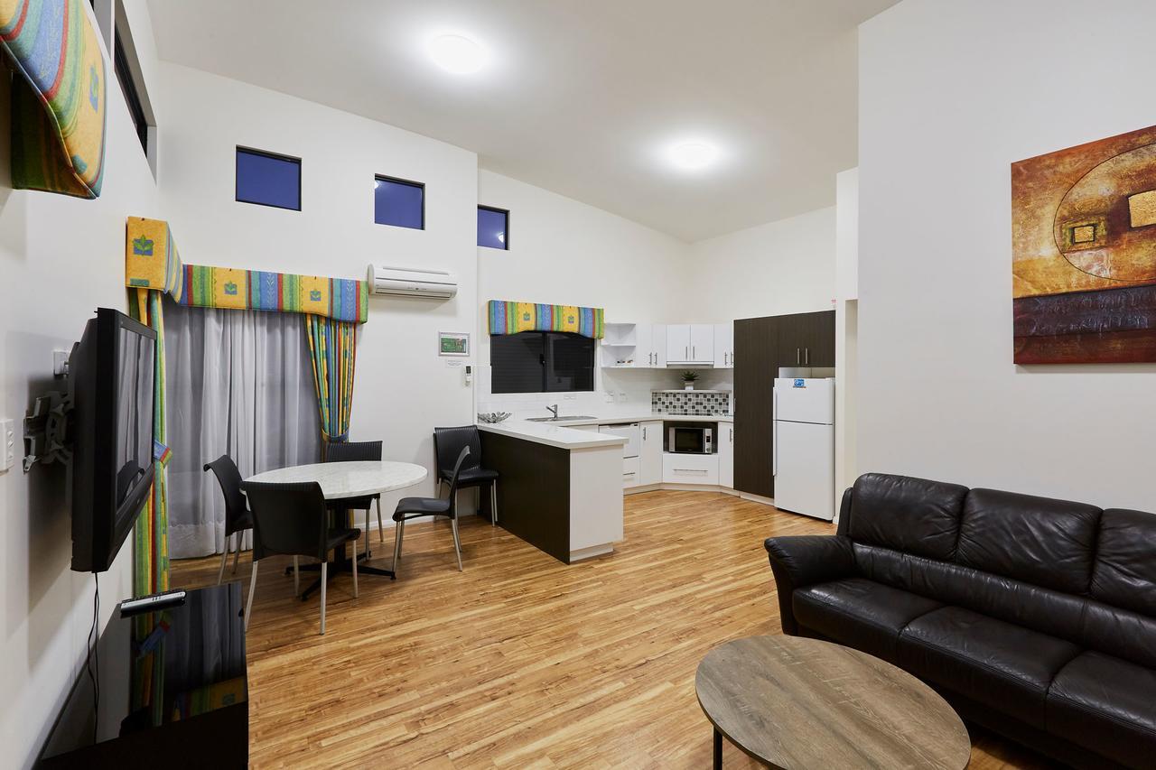 Two-Bedroom Bungalow,642213327:JPEG