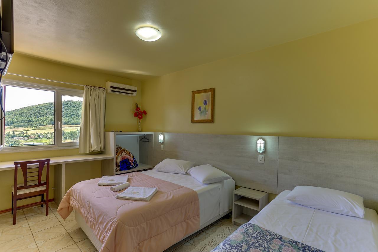 Triple Room,652906176:JPEG