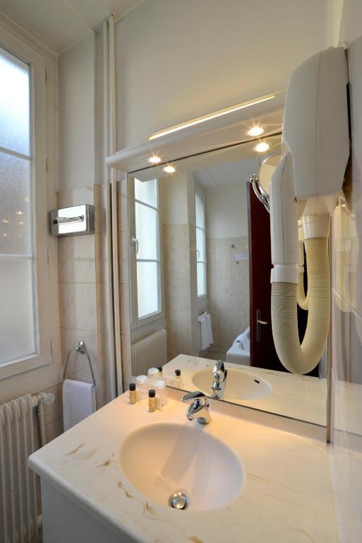 Double Room,65910352:JPEG