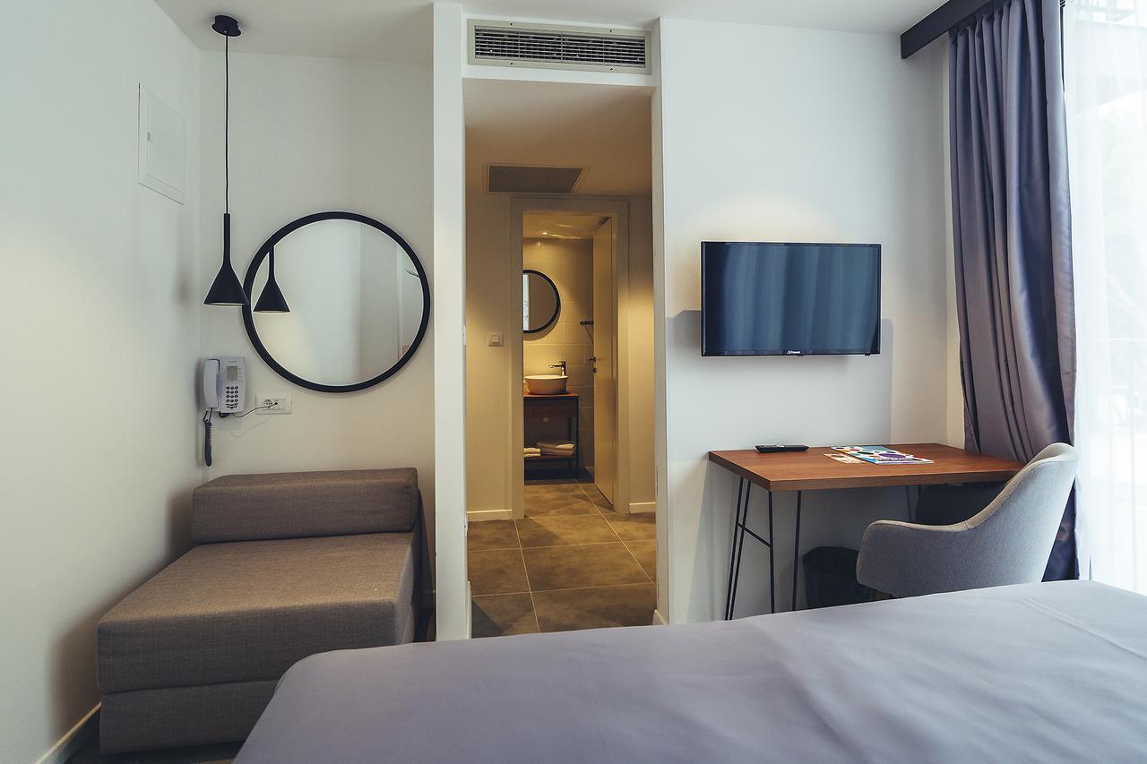 Comfort Kamer met Balkon en Uitzicht op Park