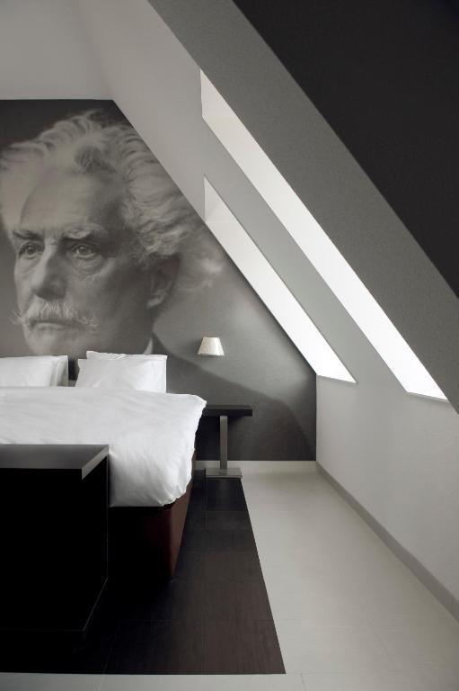 Suite Founder