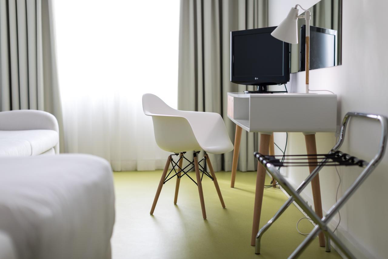 Doppel- oder Zweibettzimmer