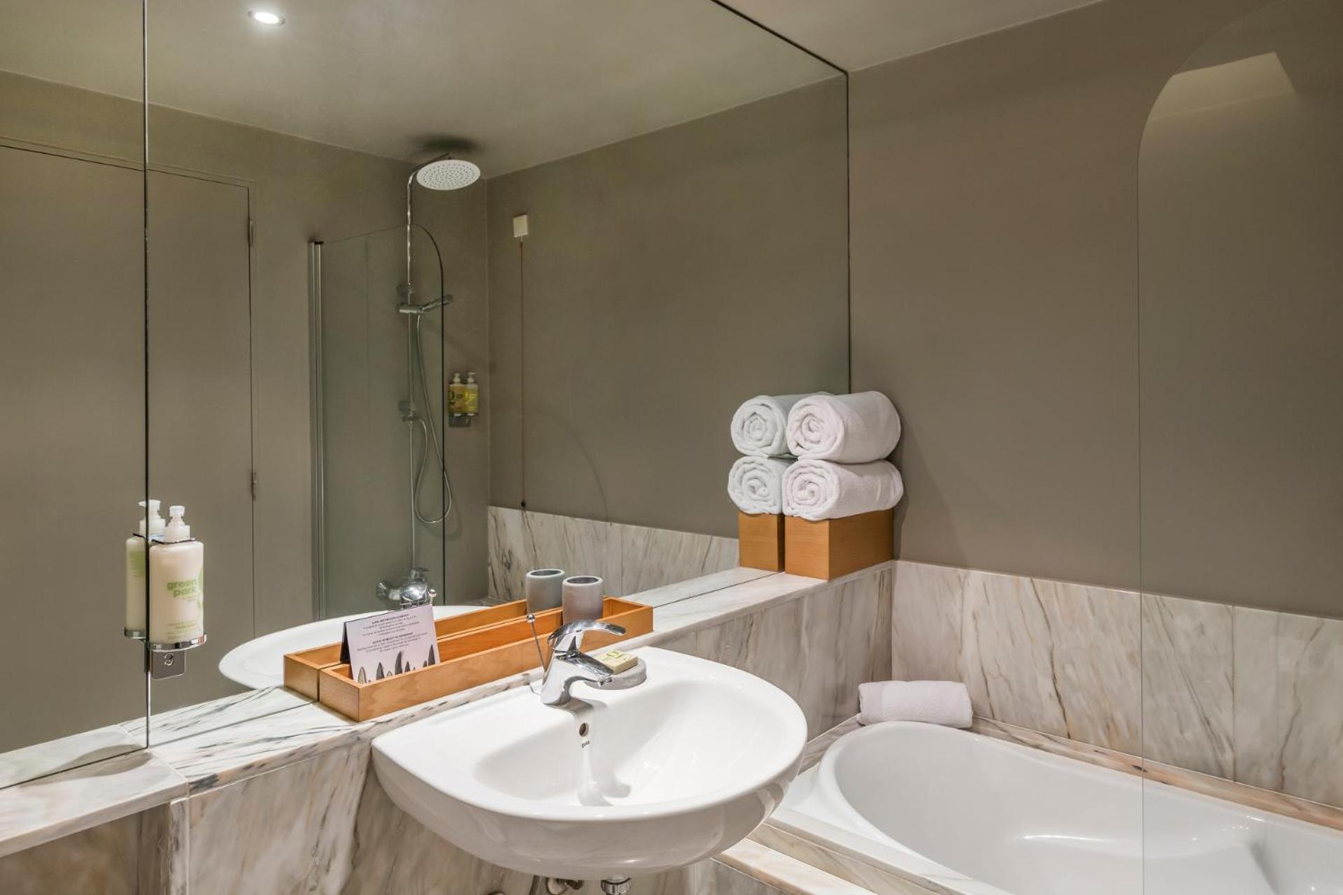 Quarto Superior com 2 Camas de Solteiro
