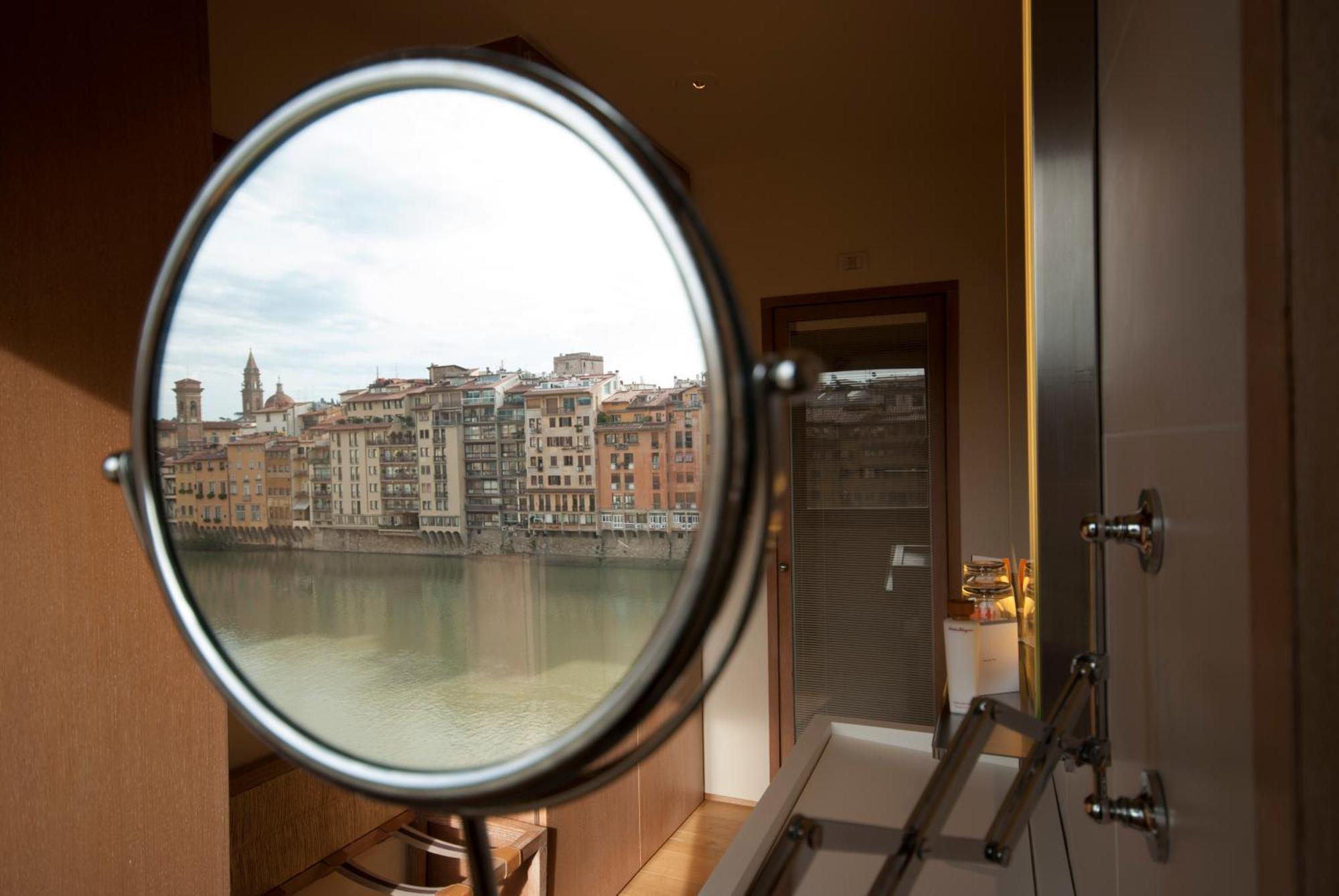 Chambre Double Prestige - Vue sur Fleuve Arno