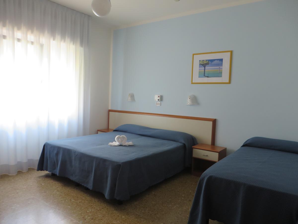 Quarto Triplo Econômico