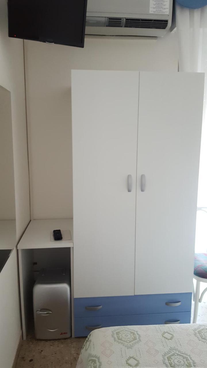 Small Single Room