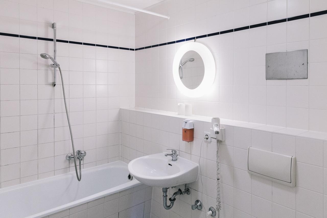 Bed op een Vrouwenslaapzaal met 6 Bedden