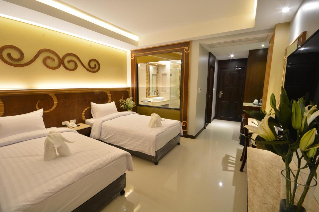 Chambre Double ou Lits Jumeaux de Luxe avec Accès Piscine