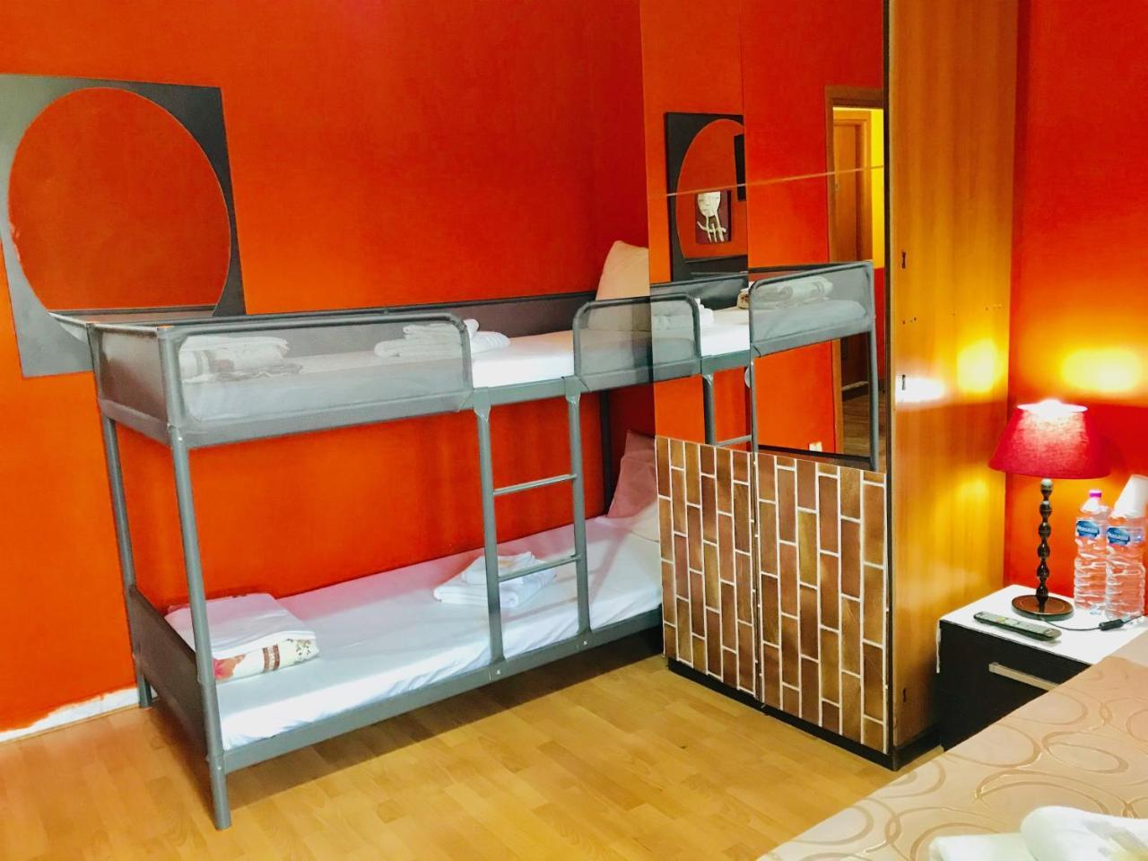 Letto Singolo in Dormitorio