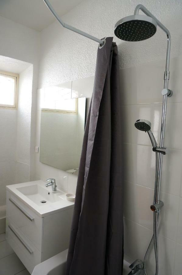 Bed in 6-Bed Female Dormitory Room (women only)
