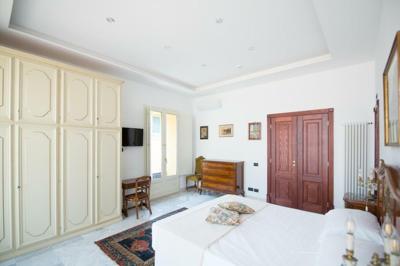 Doppelzimmer mit Balkon