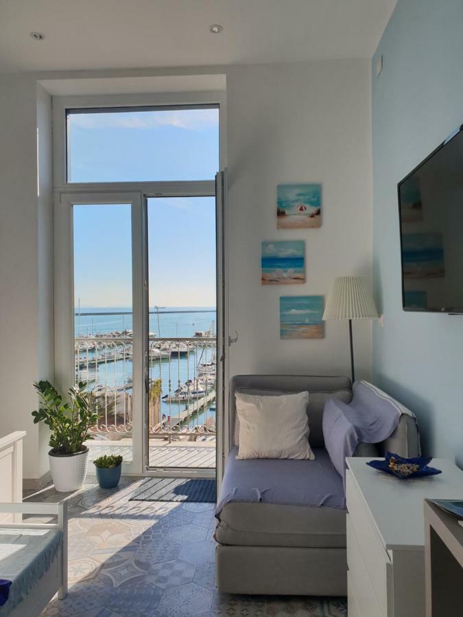 Deluxe Double Room with Balcony and Sea View,919294507:JPEG