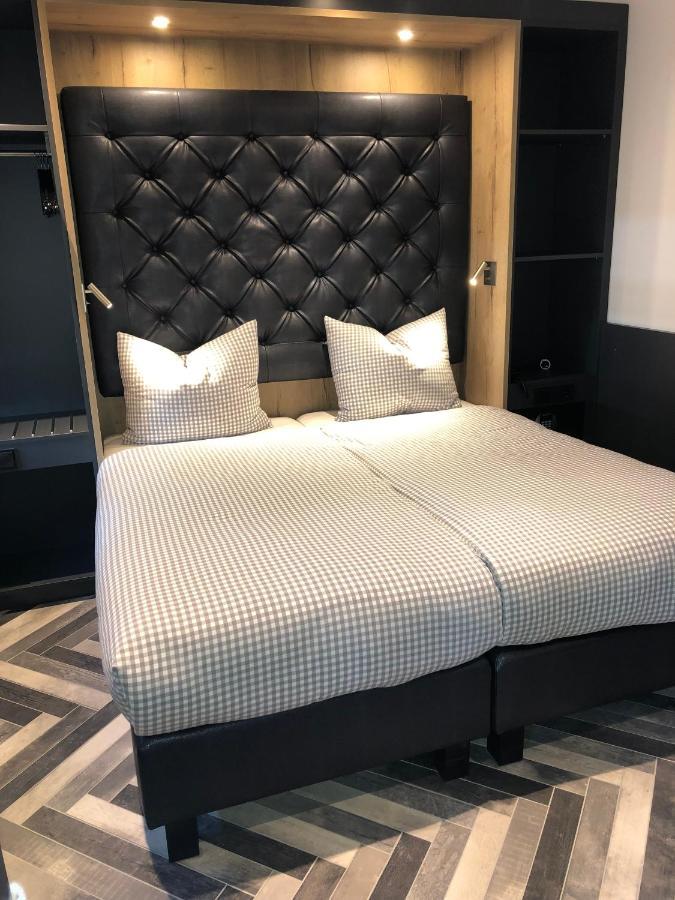 Double Room,971714047:JPEG