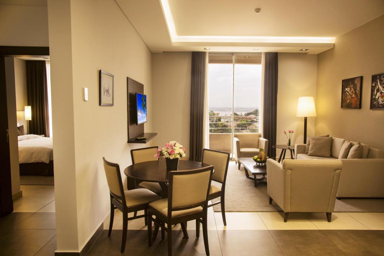 One-Bedroom Suite,983568331:JPEG