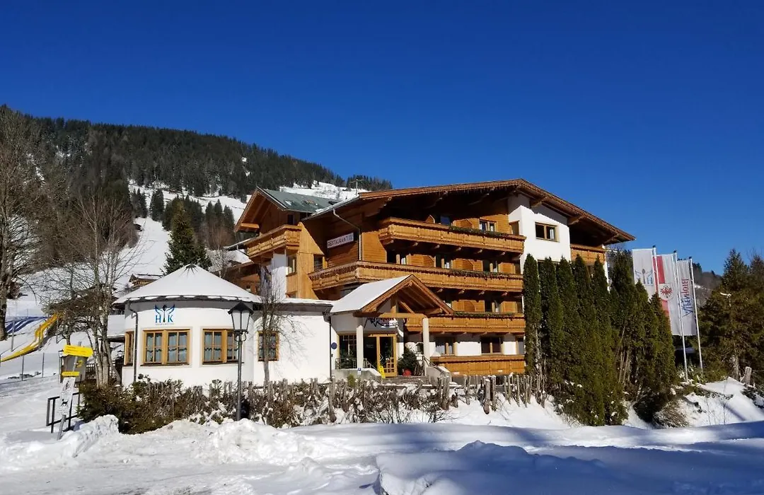 Alpenhotel Wildschönau B&B-1