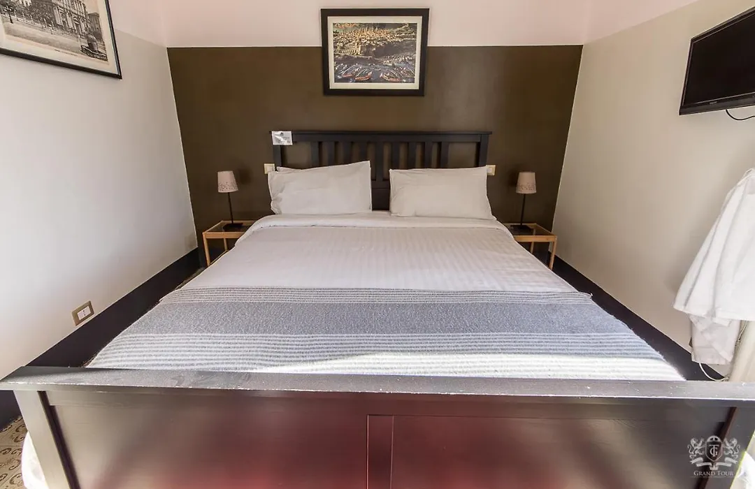 Grand Tour Design Guest House Catania Self Check-In-1