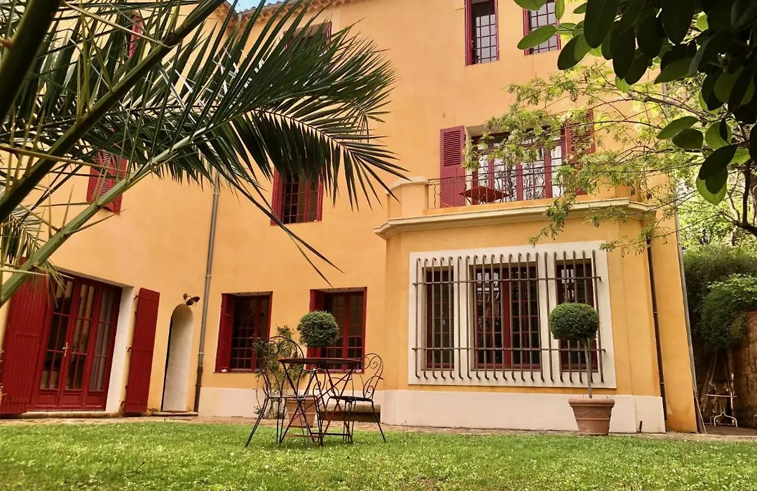 B&B Villa Roumanille-1