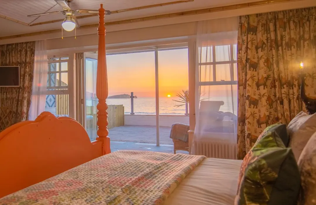 Tolcarne Beach Colonial Restaurant And Rooms-1