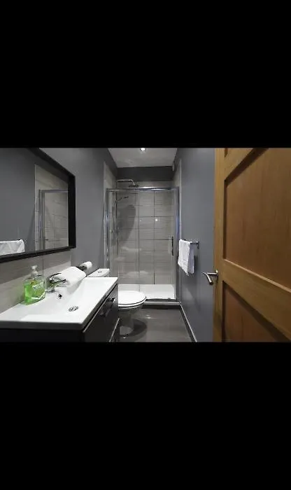 Swan Street Townhouse Hot Tub & Roof Terrace-1