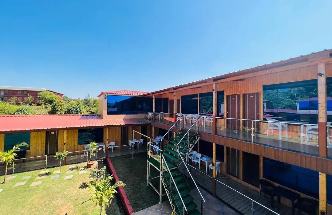 Arya Resort And Spa-1