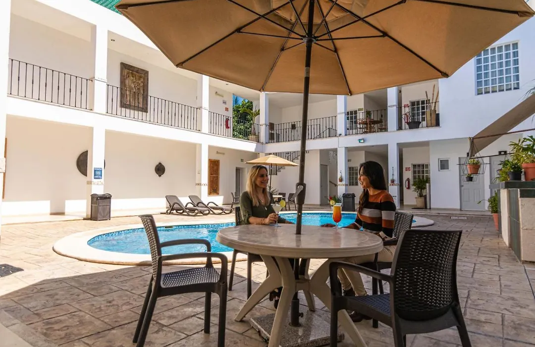 Hotel Maria Jose-1