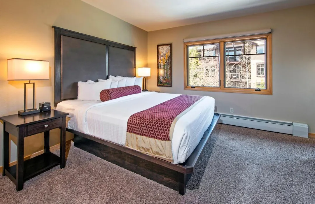 Grand Timber Lodge-1