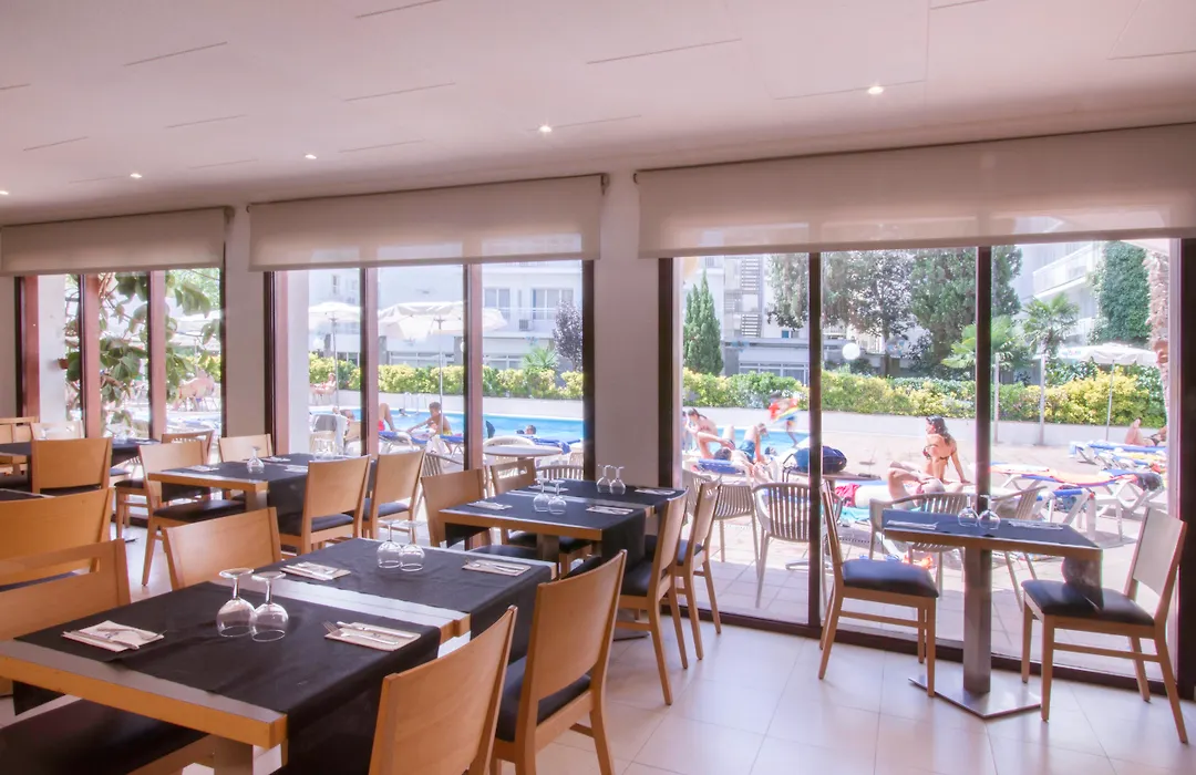 Hotel Garbi Park & Aquasplash-1