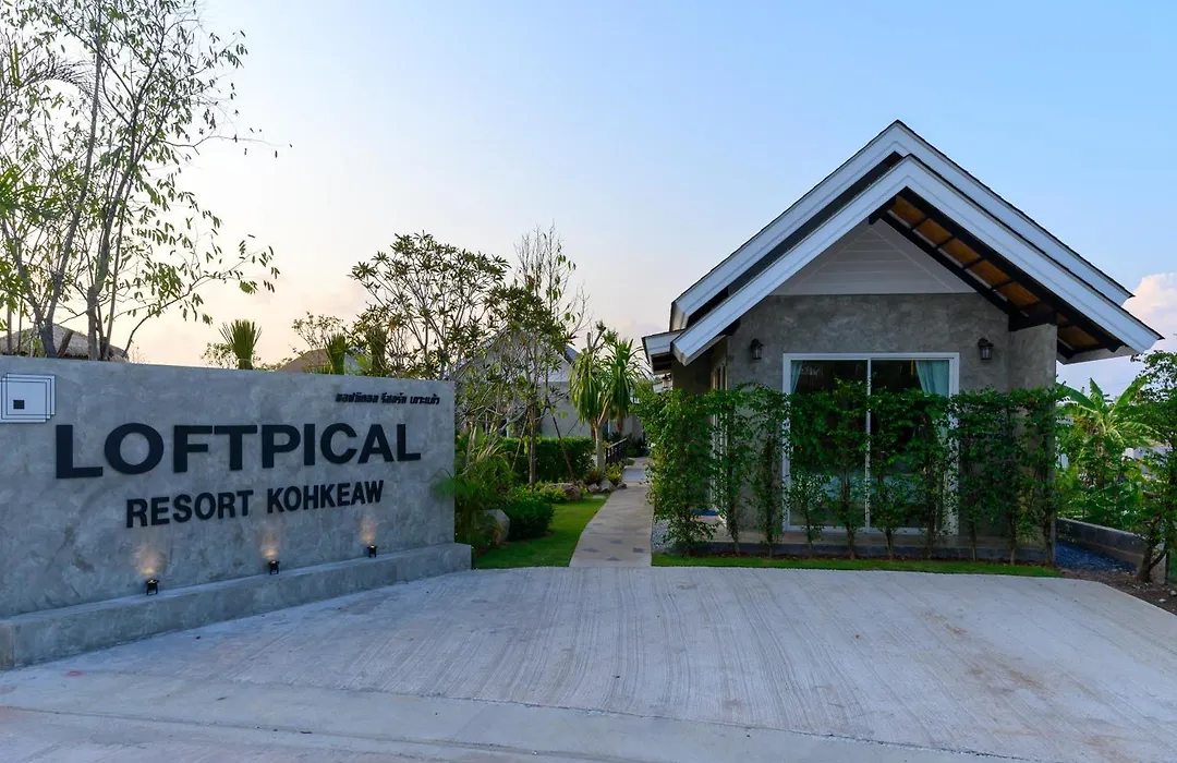 Loftpical Resort-1