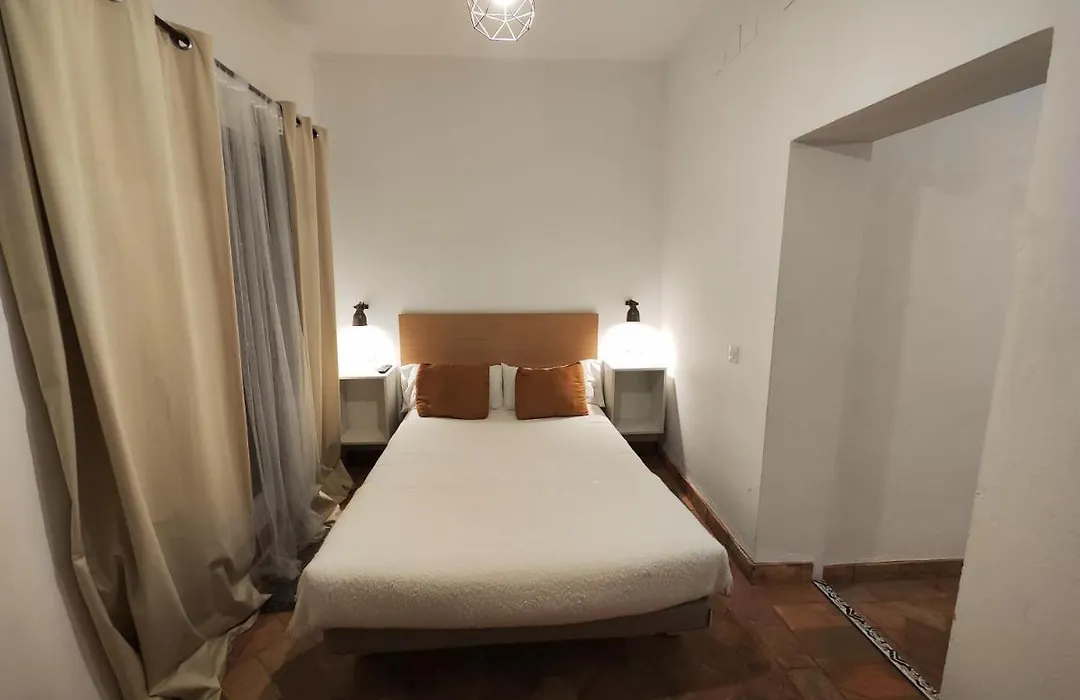 Frenteabastos Hostel Suites Cafe-1