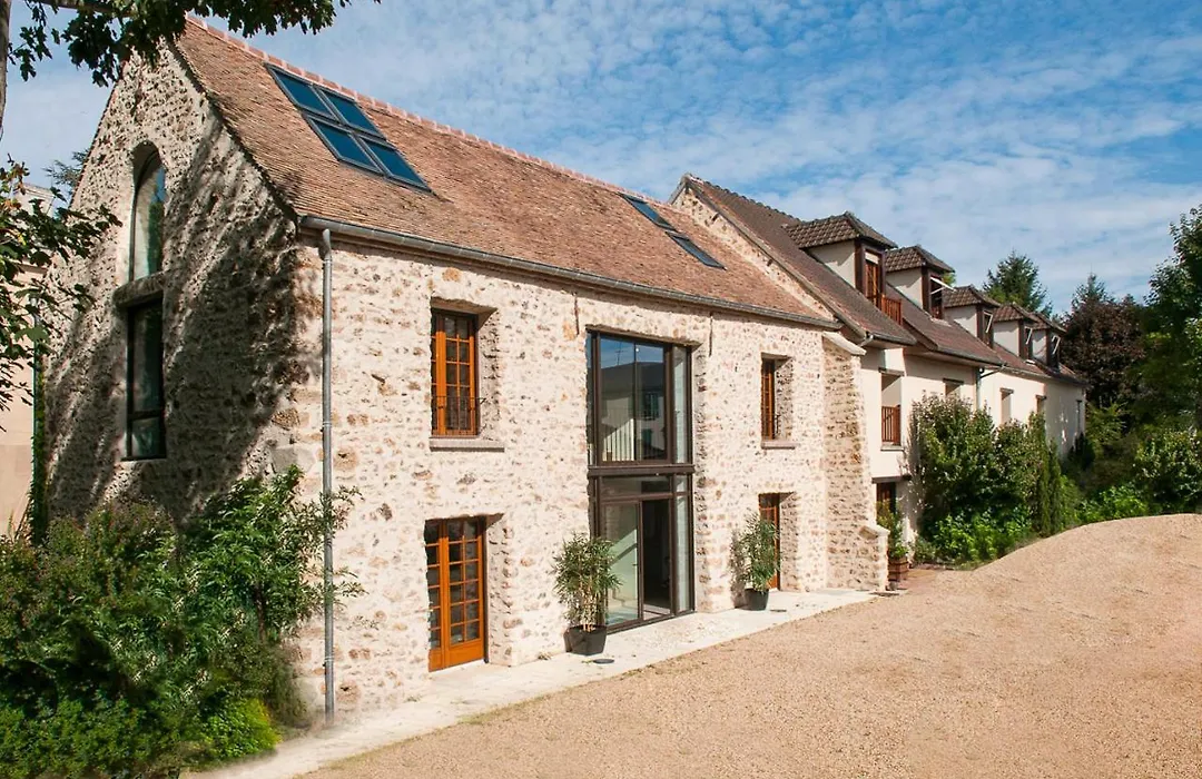 Petit loft de charme proche VERSAILLES SACLAY 30 mn PARIS jardin terrasse parking securisé-1