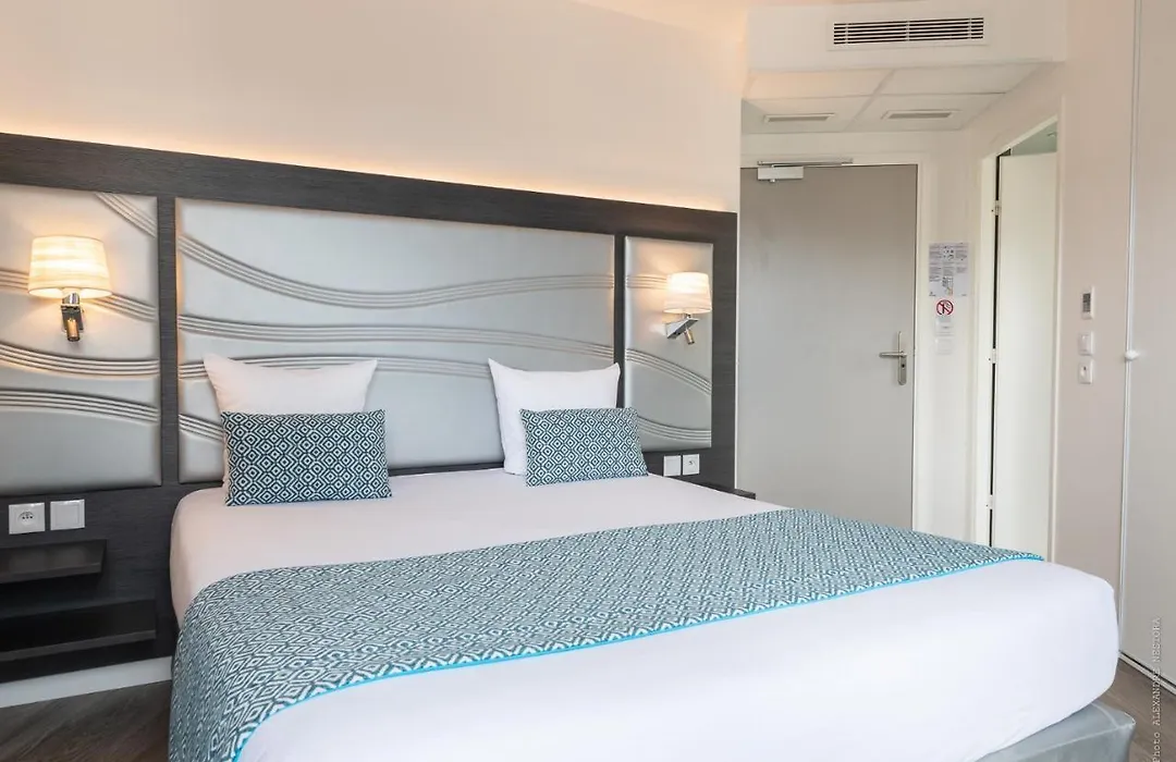 Hotel Versailles Chantiers-1