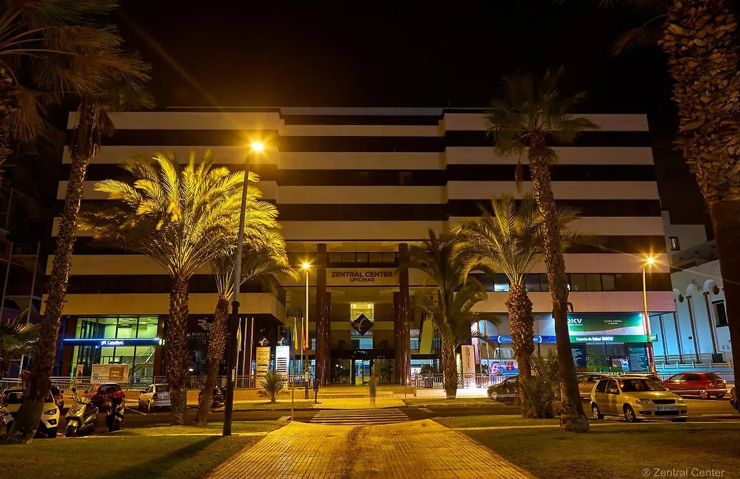 Hotel Zentral Center - Adults Only-1