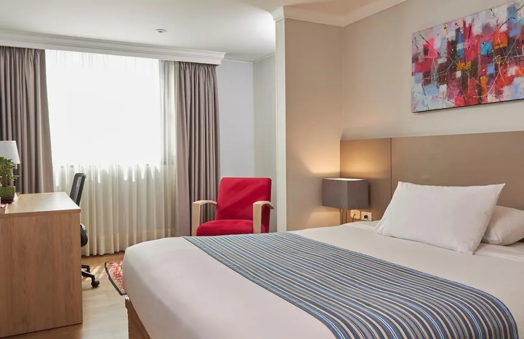 Hotel Saint Simon-1