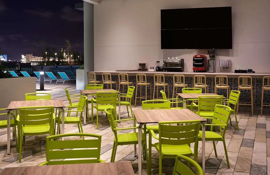 Tru By Hilton Fort Lauderdale Downtown-Flagler Village-1