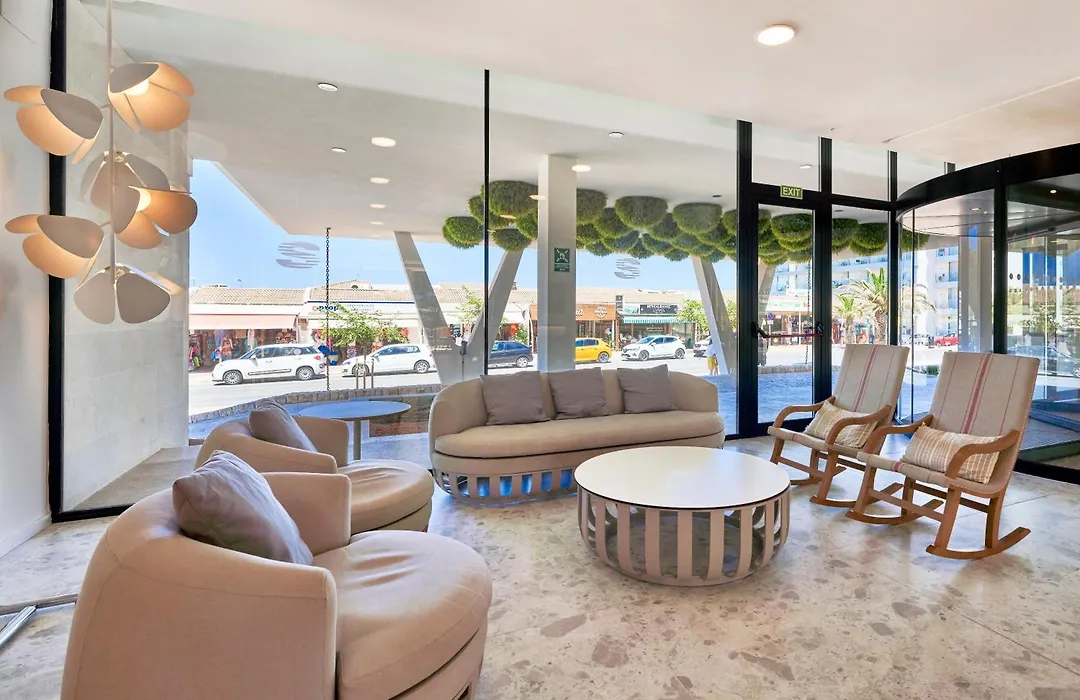 Hotel & Spa S'Entrador Playa-1