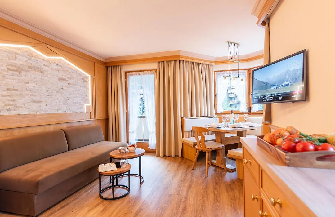 Hotel Garni Apart Tina-1