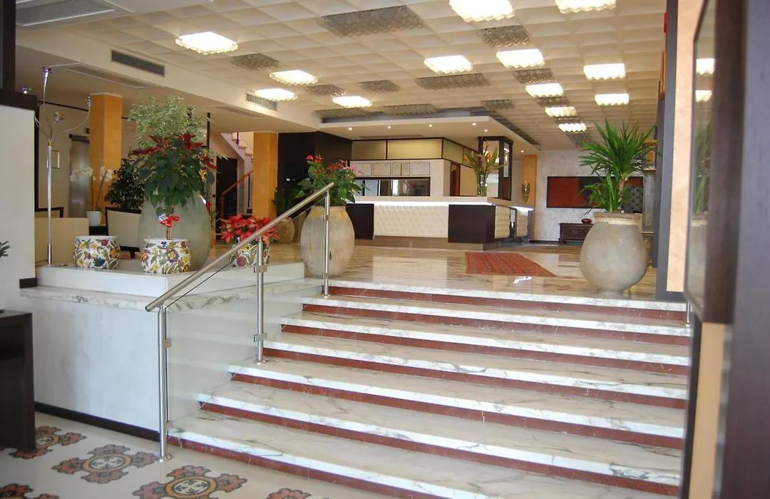 Grand Hotel Moroni-1