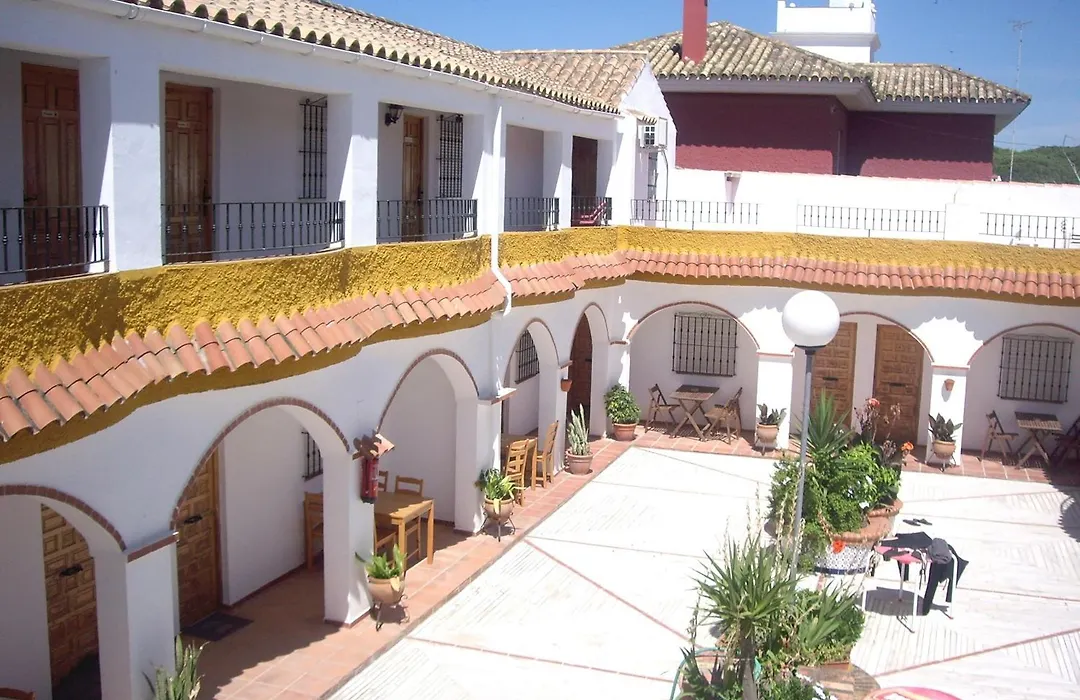 Hostal Mini Golf-1