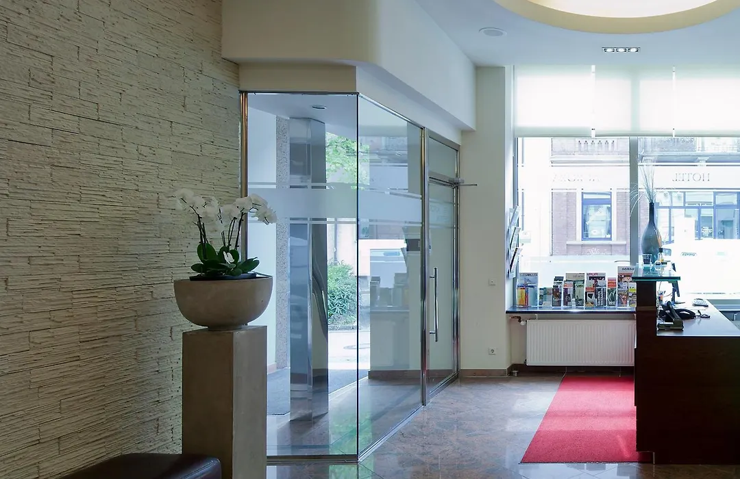 Hotel Aurora-1