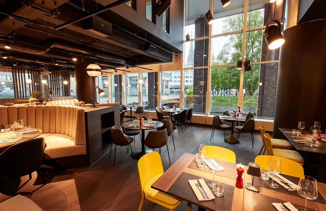 Steigenberger Hotel Hamburg-1