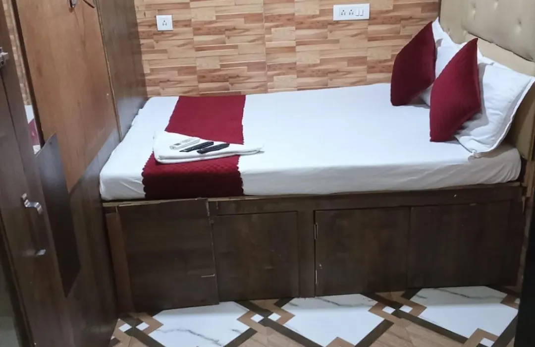 Hotel Royal Inn Sakinaka-1