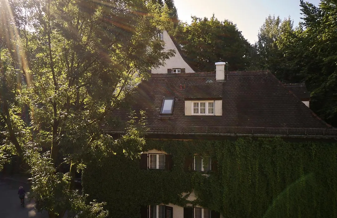 Gästehaus Englischer Garten-1