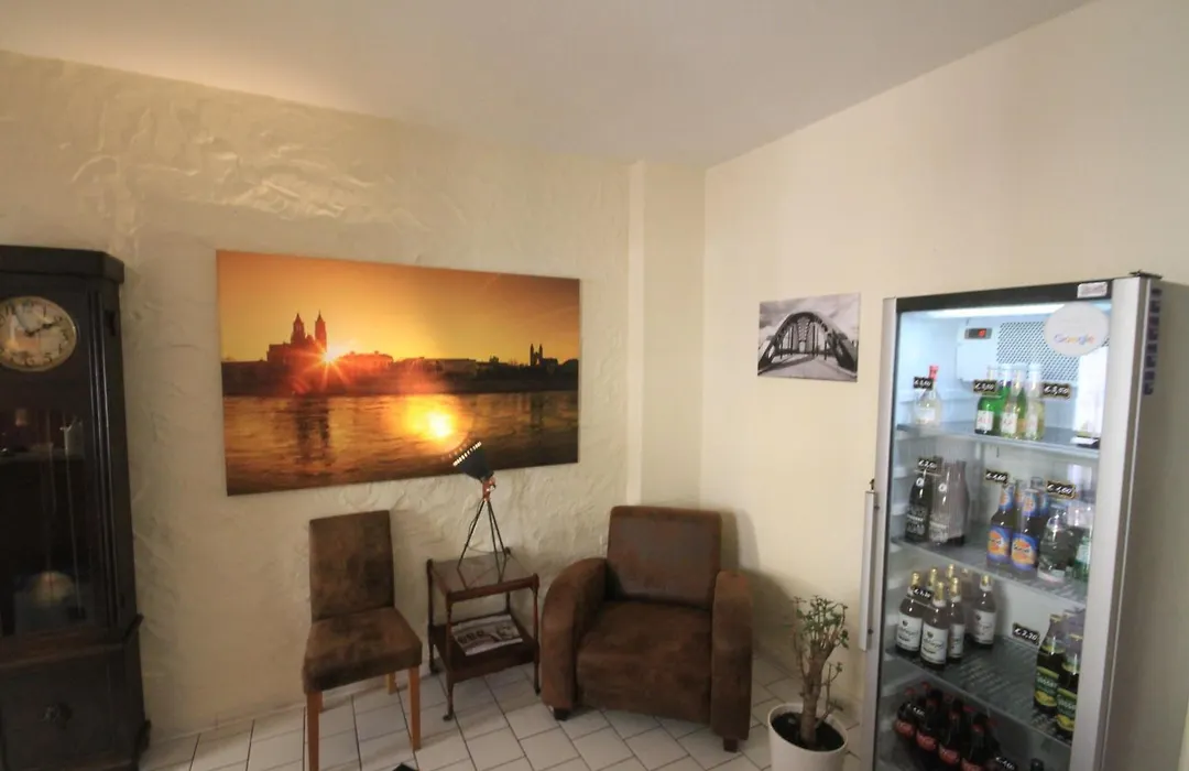 Hotel Am Sudenburger Hof-1