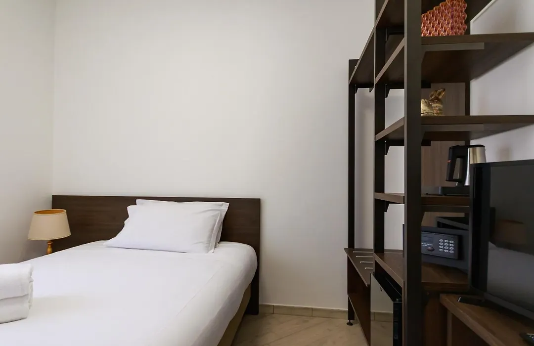 Villa Aurora Rooms-1