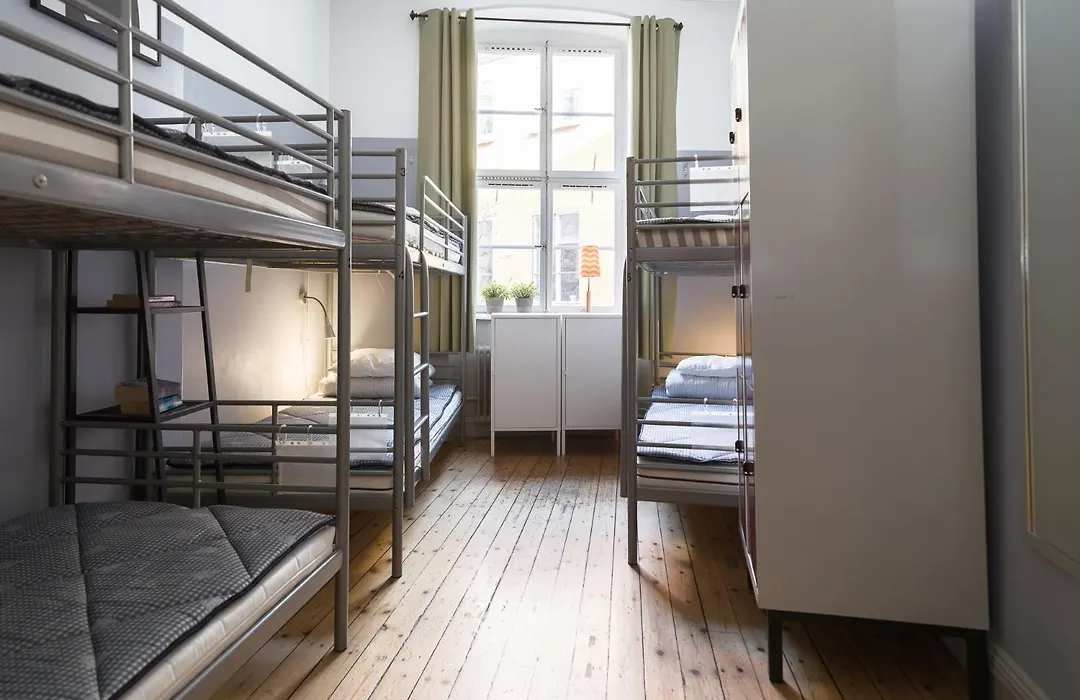 Castanea Old Town Hostel-1